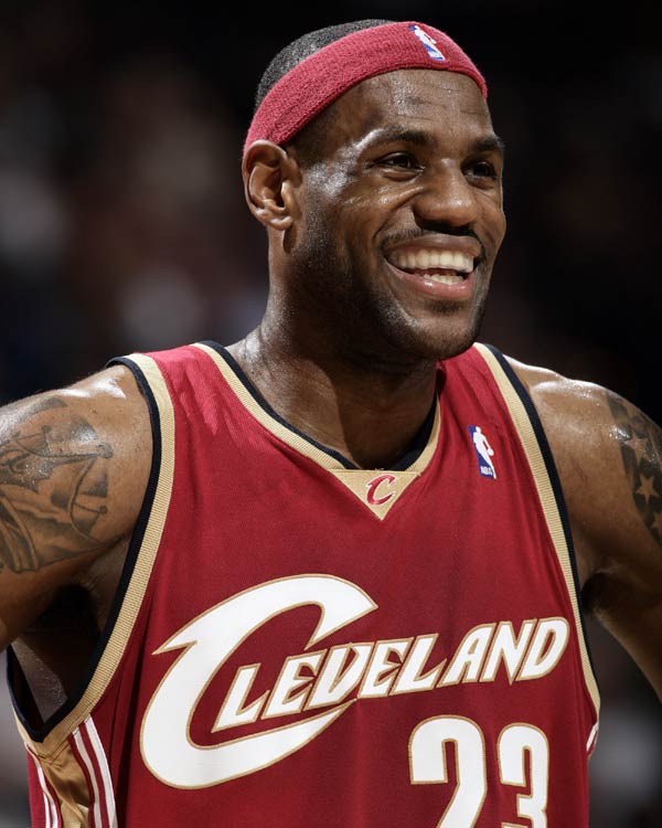 董路：足协准备在4个国家设置球员海外中心，类似鲁能巴西基地（董路：足协拟在四国设海外球员培养中心，模式参考鲁能巴西基地）