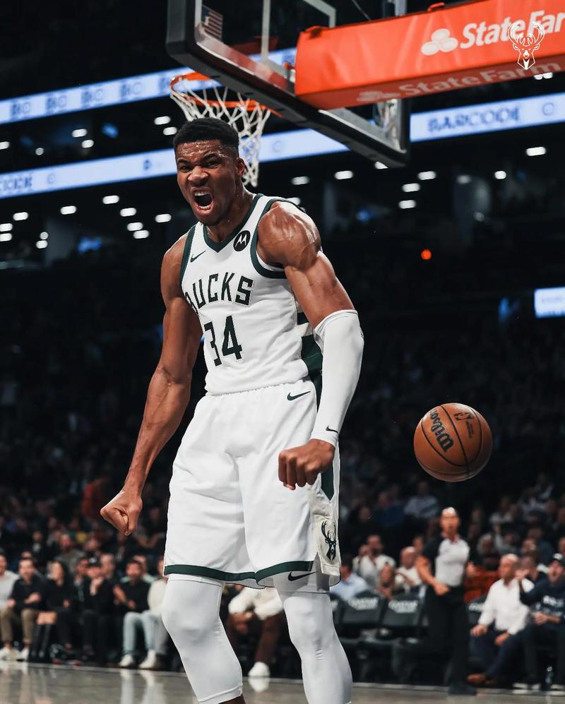 丘库埃泽：与梅西交手是任何球员的梦想 皇萨都是最佳俱乐部之一（丘库埃泽：能与梅西对阵是每位球员的梦想，皇马与巴萨皆属世界顶级豪门）