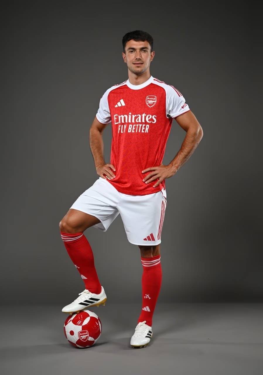 库普梅纳斯：我踢后卫感觉很好；斯帕莱蒂带来了积极的氛围（库普梅纳斯：踢后卫很适应，斯帕莱蒂带来正能量）