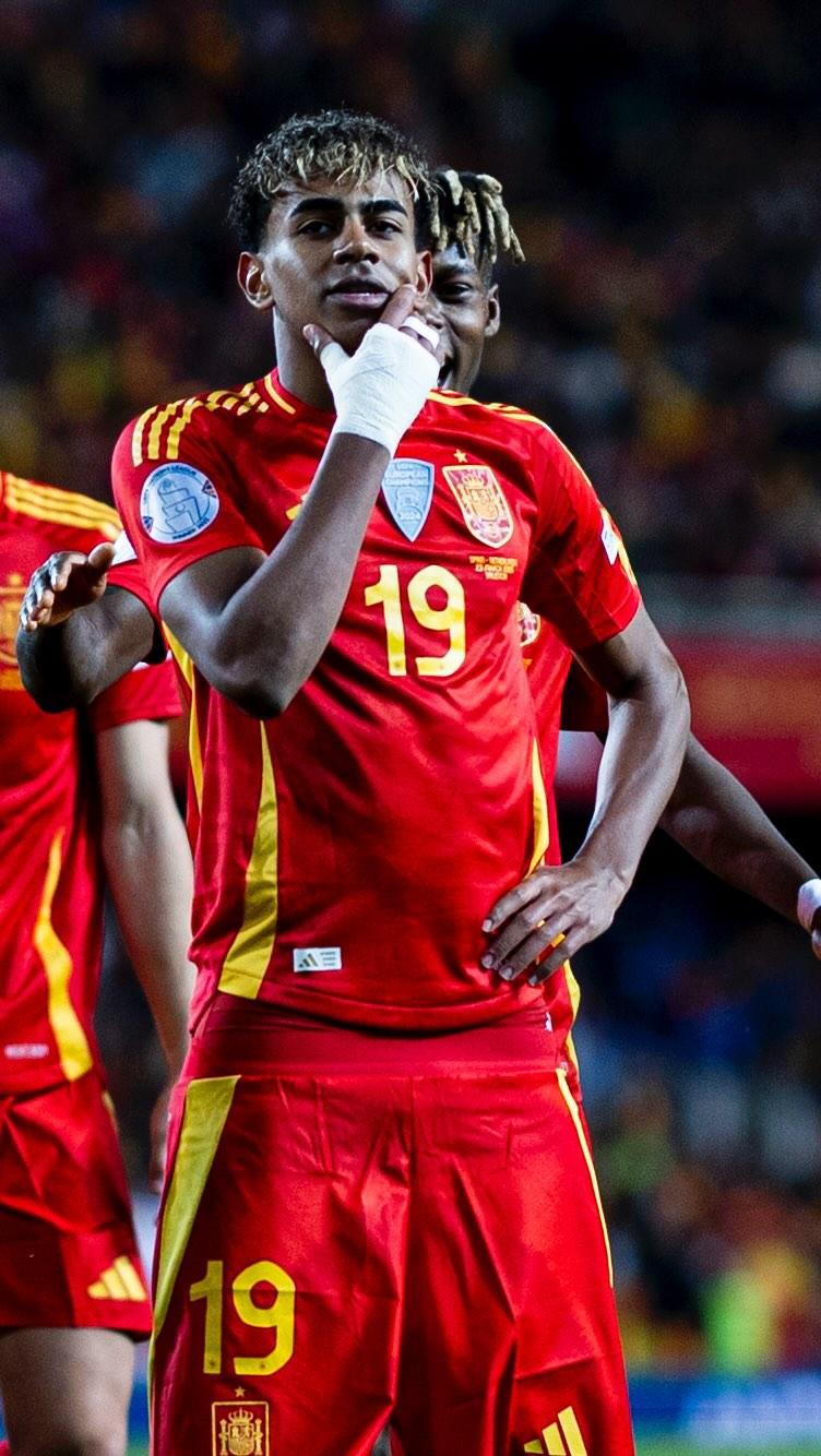 库威哈3大超级后卫，谁能拿30000分？一人板上钉钉，一人彻底没戏（库里、威少、哈登三大后卫谁能冲击3万分？一人稳了，一人无望）