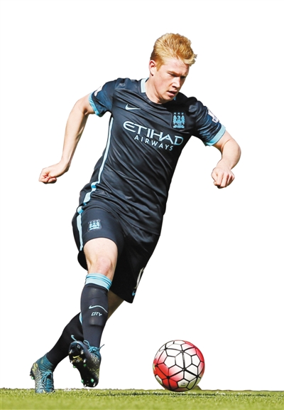 足球中超多名老将宣布退役，时代落幕（中超多位老将相继退役，一个时代谢幕）