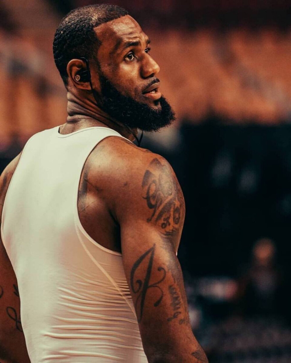 罗马税前年薪排名：迪巴拉1290万断崖领跑，利昂-贝利650万第2（罗马队税前年薪榜：迪巴拉1290万一骑绝尘，利昂-贝利650万居次）