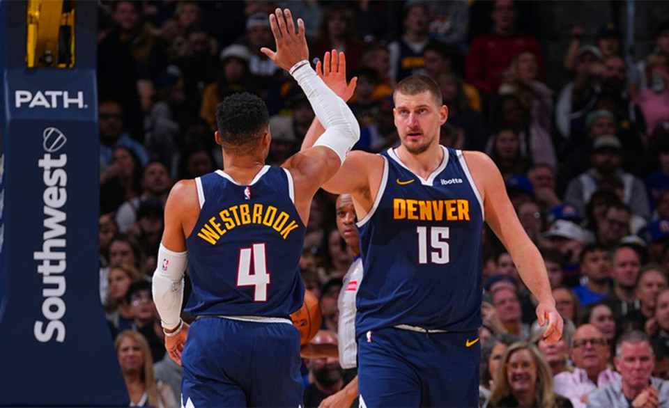 拜仁“小王子”卡尔的巨星之路 偶像梅西但不想和谁比较（拜仁“小王子”卡尔迈向巨星：偶像是梅西，但不与任何人比较）