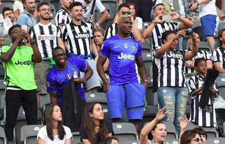 澎湃：泰州开建“苏超”冠军奖杯打卡点，预计12月上旬亮相（泰州启动“苏超”冠军奖杯打卡地标建设，预计12月上旬亮相）