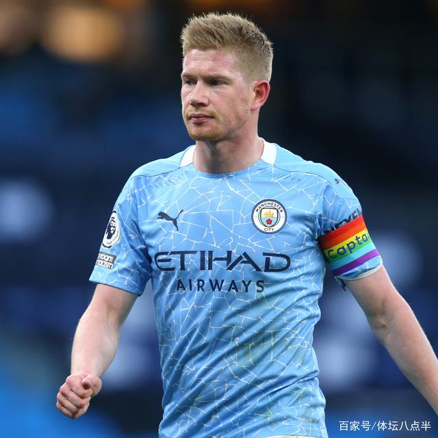 太真实了！网友昨日聚焦太阳替补席 雷霆飙进3分狄龙一脸生无可恋（笑哭了！网友昨把镜头对准太阳板凳，雷霆三分雨狂轰，狄龙表情直接破防）