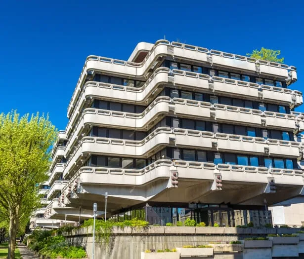 Apartment Building - 九游